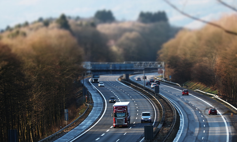 Laser vision integrated vehicle recognition device, creating a "dazzling" smart toll collection system for highways